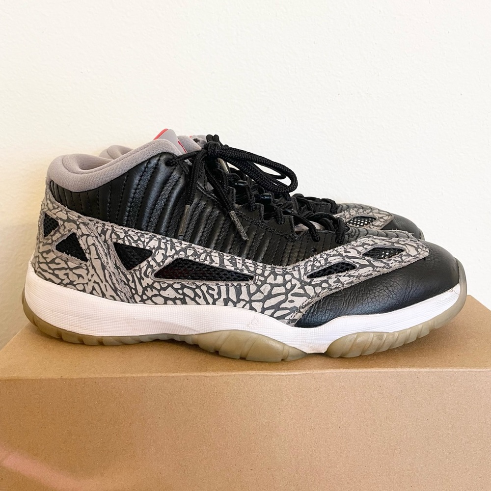 Jordan 11 Retro Low IE Black Cement size 10.5 919712-006 2020